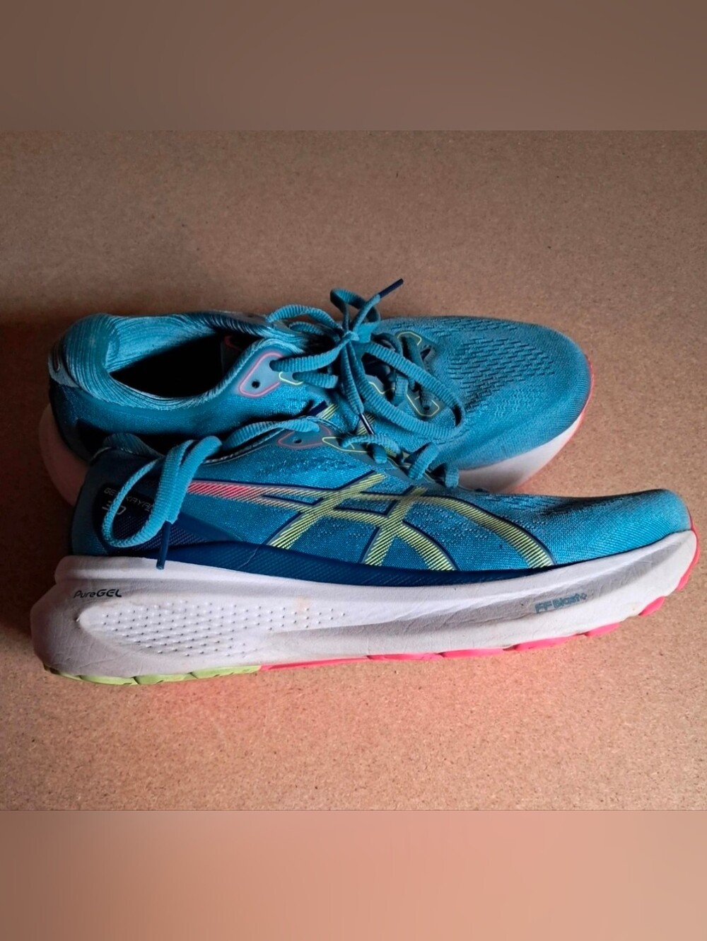 ASICS Gel Kayano 30 Running Shoes, Size 9.5